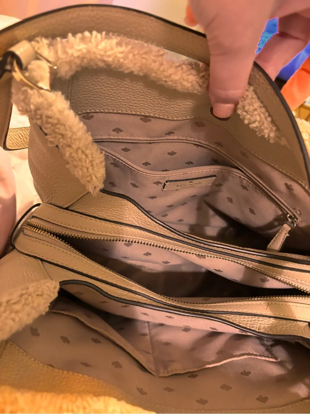 kate spade tan shearling-trim shoulder bag